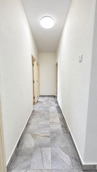 Kondominium untuk Dijual di Tiara Damansara - Zarema Kulbuzheva - Corridor - PropertyGuru.com.my