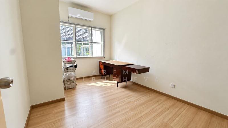 Kondominium untuk Dijual di Tiara Damansara - Zarema Kulbuzheva - Study - PropertyGuru.com.my
