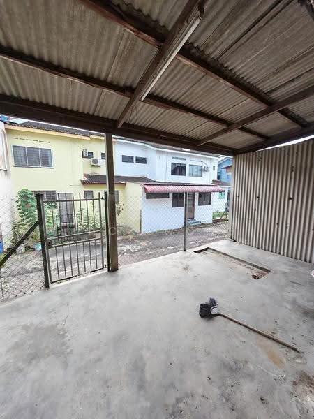 2-storey Terraced House for Sale in Taman Sri Bahagia (Tampoi) - Jack Wong - Exterior - PropertyGuru.com.my