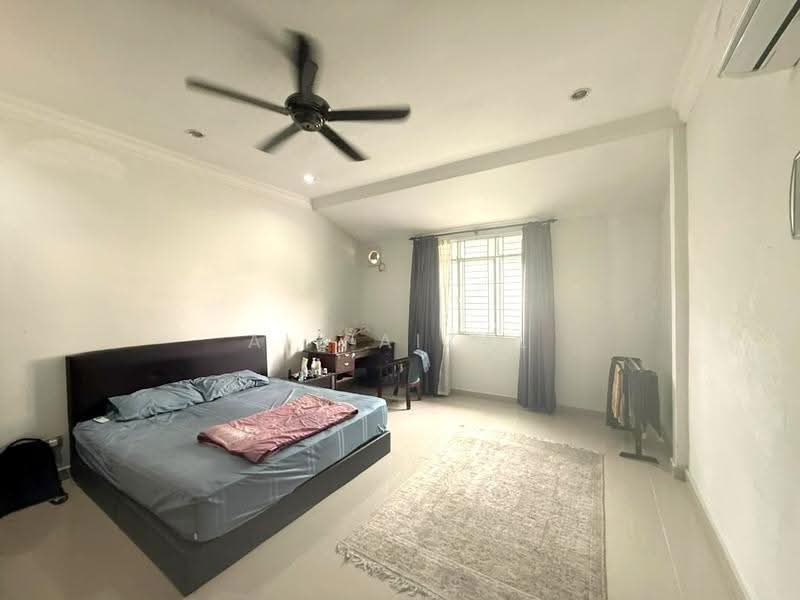 Semi-Detached House for Sale in Bandar Seri Putra (Bangi) - Ai Faizal - PropertyGuru.com.my