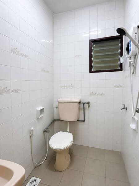 Apartment for Sale at Palm Court Apartment - Zarema Kulbuzheva - Bathroom - PropertyGuru.com.my