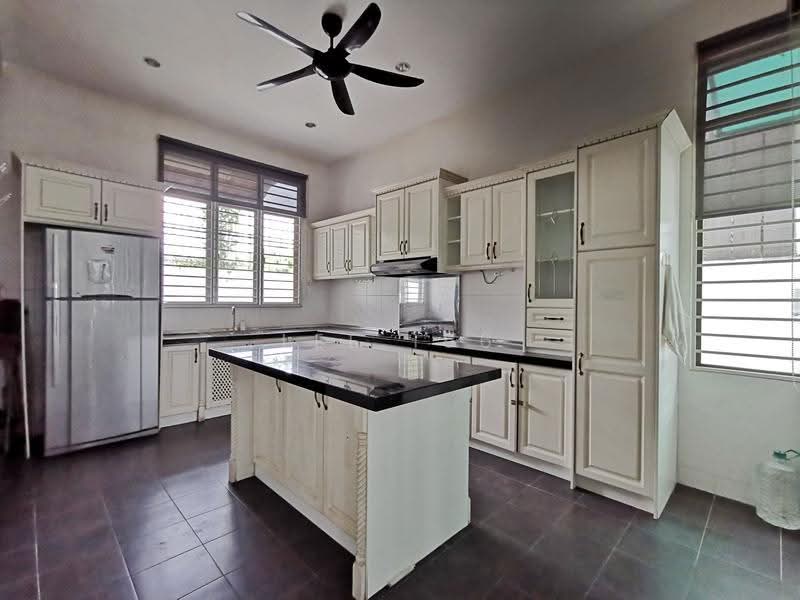 Semi-Detached House for Rent in Ampang (Selangor) - Lee 156 - Kitchen - PropertyGuru.com.my
