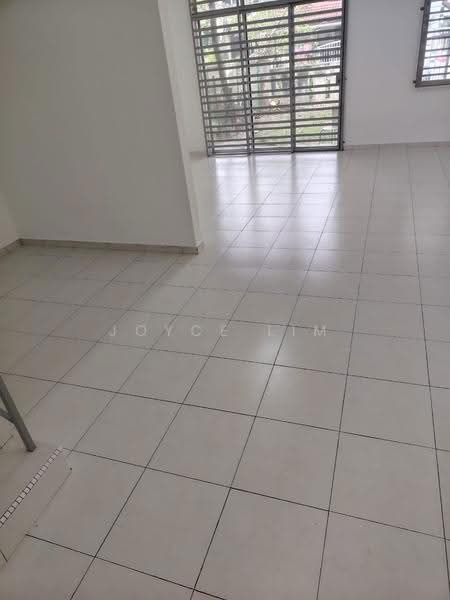 2-storey Terraced House for Rent in Taman Seri Indah (Batu Maung) - Joyce Lim - Living Room - PropertyGuru.com.my