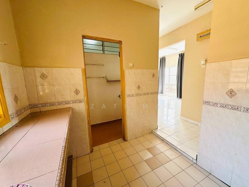 Pangsapuri untuk Dijual di Intana Ria - Izzati Mat - Kitchen - PropertyGuru.com.my