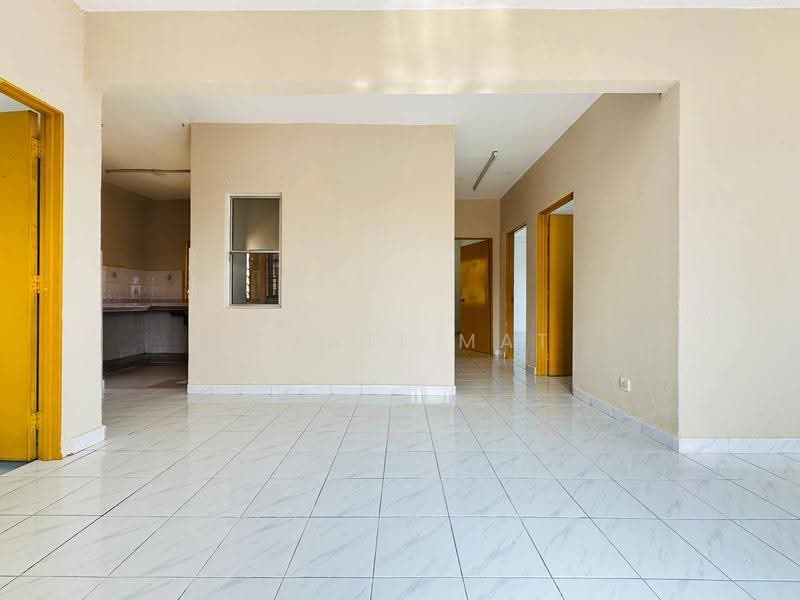 Pangsapuri untuk Dijual di Intana Ria - Izzati Mat - Kitchen - PropertyGuru.com.my