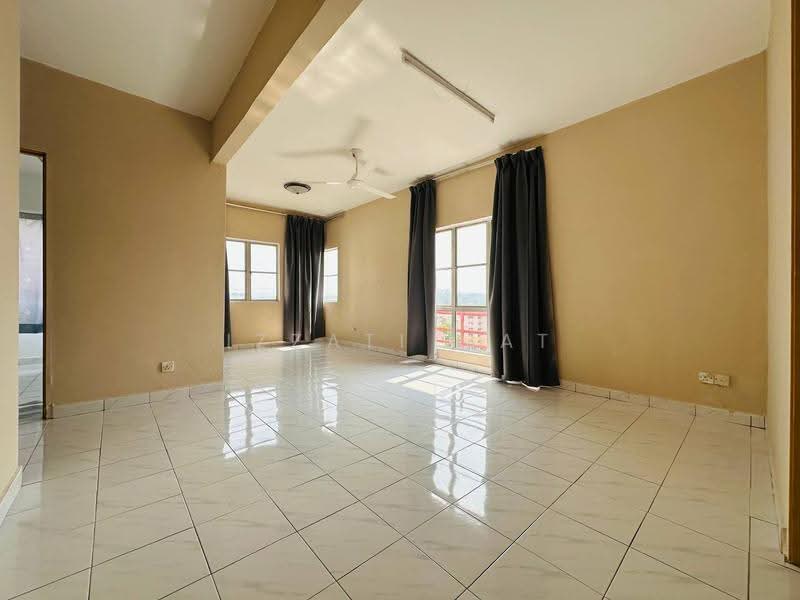 Pangsapuri untuk Dijual di Intana Ria - Izzati Mat - Living Room - PropertyGuru.com.my