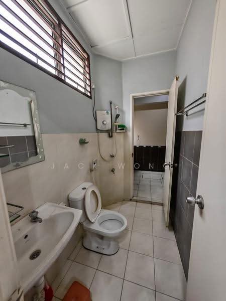 2-storey Terraced House for Sale in Taman Setia Indah (Tebrau) - Jack Wong - Bathroom - PropertyGuru.com.my