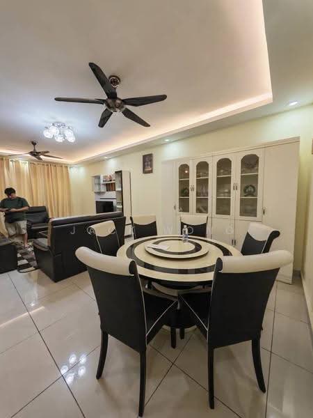 2-storey Terraced House for Sale in Taman Bestari Indah (Ulu Tiram) - Jack Wong - Dining Room - PropertyGuru.com.my