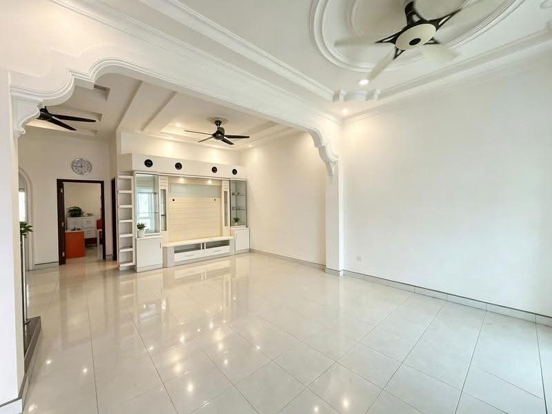 Rumah Teres 2-Tingkat untuk Dijual di Kota Puteri (Batu Arang) - Kelvin . - Living Room - PropertyGuru.com.my