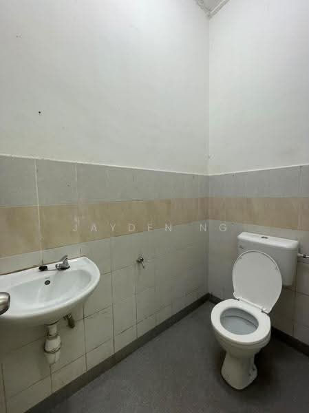 1-storey Terraced House for Sale in Kangkar Pulai (Skudai) - Jayden Ng - Bathroom - PropertyGuru.com.my
