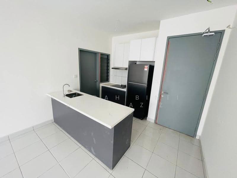 Service Residence for Sale at E'Island Lake Haven - Rafedah Binti Abdul Aziz - Kitchen - PropertyGuru.com.my