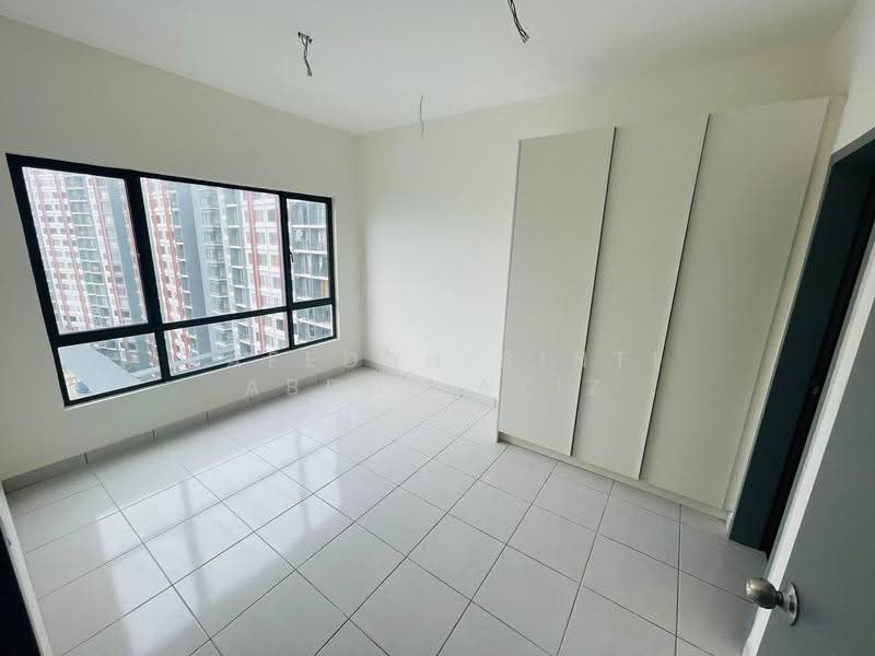 Service Residence for Sale at E'Island Lake Haven - Rafedah Binti Abdul Aziz - Bedroom - PropertyGuru.com.my