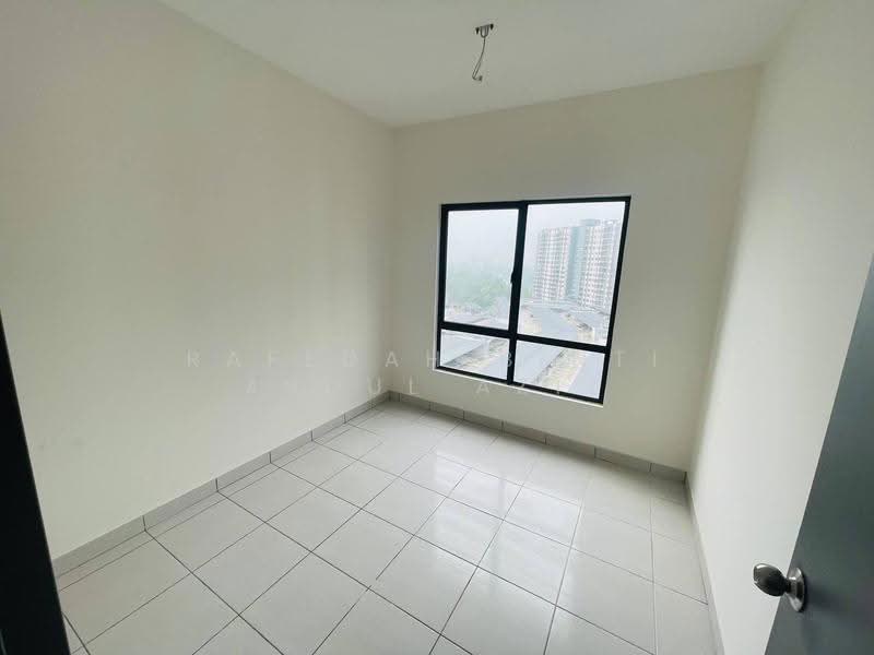 Service Residence for Sale at E'Island Lake Haven - Rafedah Binti Abdul Aziz - Bedroom - PropertyGuru.com.my