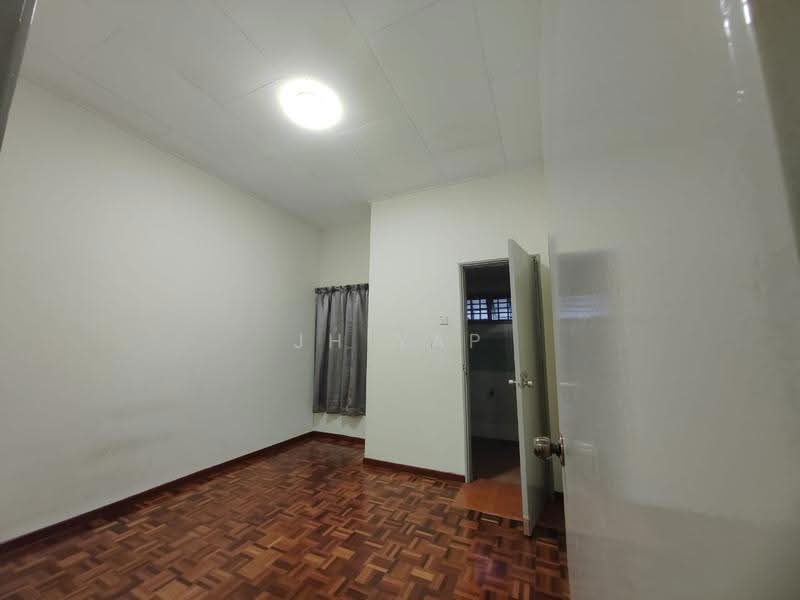 Rumah Teres 2-Tingkat untuk Disewa di Bandar Putra Kulai (Kulai) - JH Yap - Interior - PropertyGuru.com.my