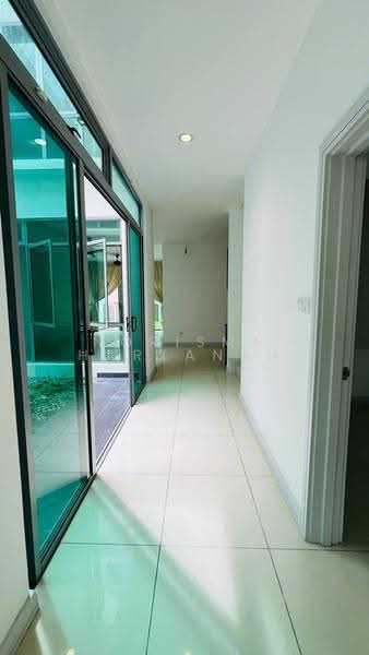 2-storey Terraced House for Sale in Setia Eco Glades (Cyberjaya) - Norisma Hartanah - Corridor - PropertyGuru.com.my