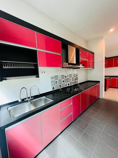 2-storey Terraced House for Sale in Setia Eco Glades (Cyberjaya) - Norisma Hartanah - Kitchen - PropertyGuru.com.my