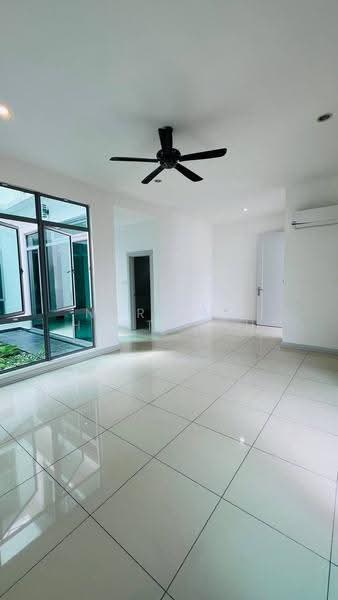 2-storey Terraced House for Sale in Setia Eco Glades (Cyberjaya) - Norisma Hartanah - Living Room - PropertyGuru.com.my