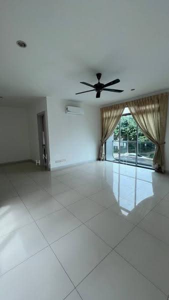 2-storey Terraced House for Sale in Setia Eco Glades (Cyberjaya) - Norisma Hartanah - Living Room - PropertyGuru.com.my