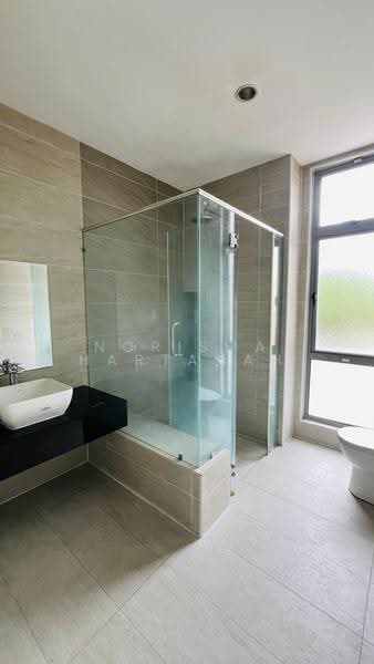 2-storey Terraced House for Sale in Setia Eco Glades (Cyberjaya) - Norisma Hartanah - Bathroom - PropertyGuru.com.my