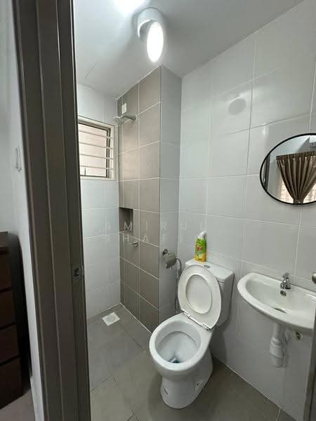 Apartment for Rent at Residensi Rimbunan Petaling - Amirul Shafiq - Bathroom - PropertyGuru.com.my