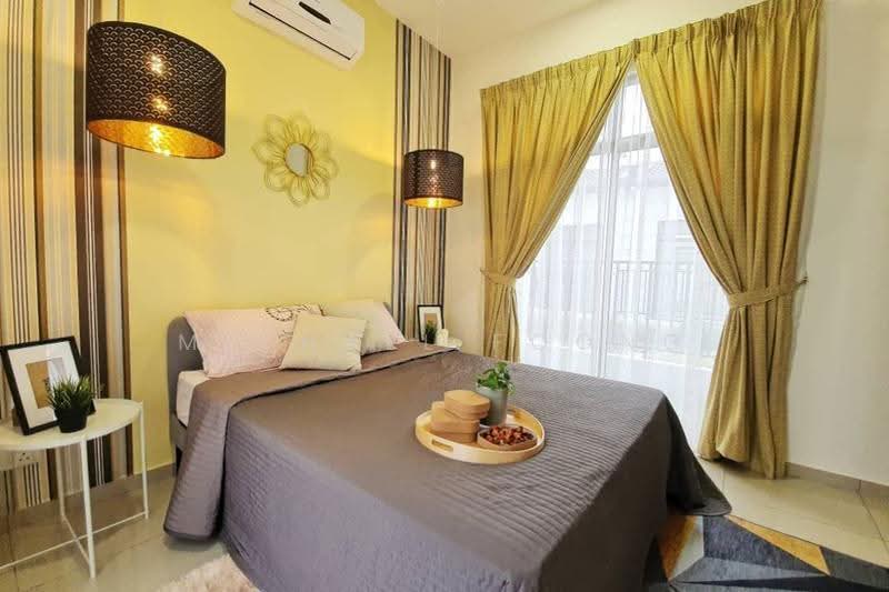 Rumah Berkembar untuk Dijual di Eco Grandeur (Puncak Alam) - Michael Foong - Bedroom - PropertyGuru.com.my