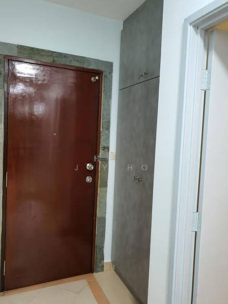 Flat for Sale at Perdana Kondominium - Joy Ho - Entrance - PropertyGuru.com.my
