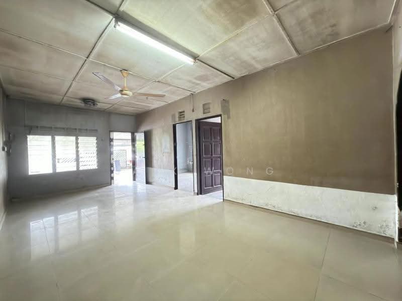 1-storey Terraced House for Sale in Taman Bahagia (Senai) - Jack Wong - Living Room - PropertyGuru.com.my