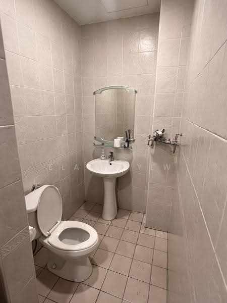 3-storey Terraced House for Sale in Jalan Ipoh (Kuala Lumpur) - Elaine Yew - Bathroom - PropertyGuru.com.my