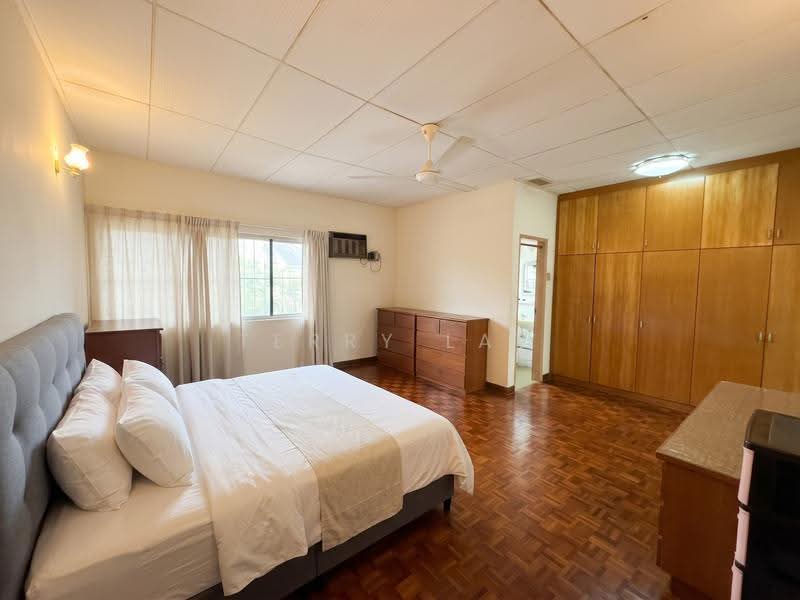 Semi-Detached House for Sale in Bandar Utama Damansara (Petaling Jaya) - Terry Law - Bedroom - PropertyGuru.com.my