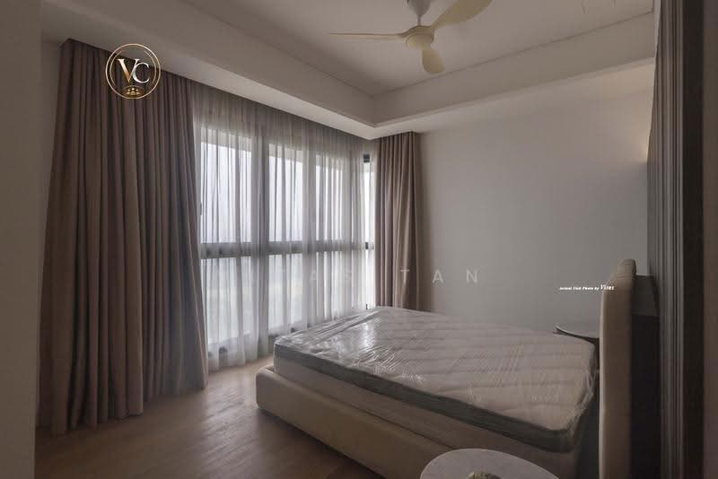 Kediaman Servis untuk Dijual di The Greens - Vitas Tan - Bedroom - PropertyGuru.com.my