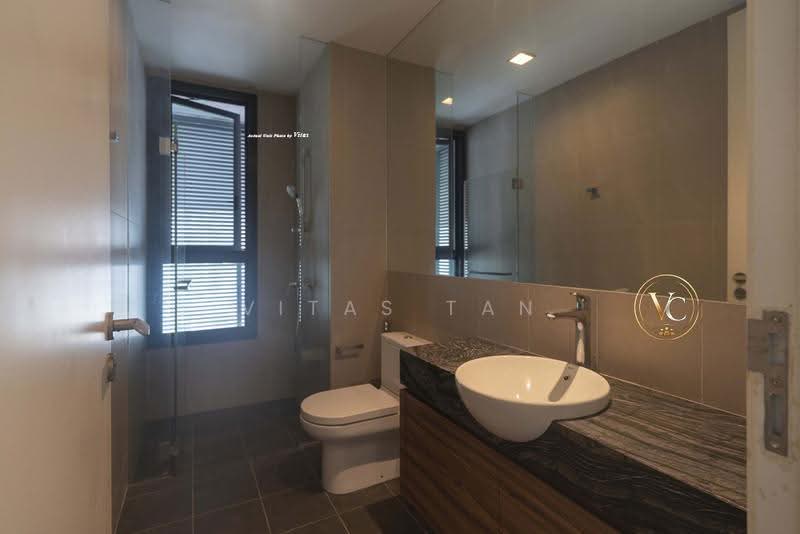 Kediaman Servis untuk Dijual di The Greens - Vitas Tan - Bathroom - PropertyGuru.com.my