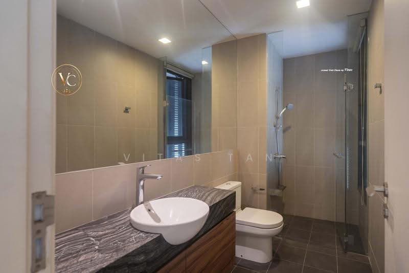 Kediaman Servis untuk Dijual di The Greens - Vitas Tan - Bathroom - PropertyGuru.com.my