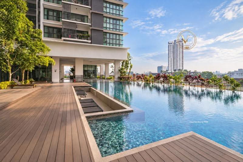 Kediaman Servis untuk Dijual di The Greens - Vitas Tan - Exterior - PropertyGuru.com.my