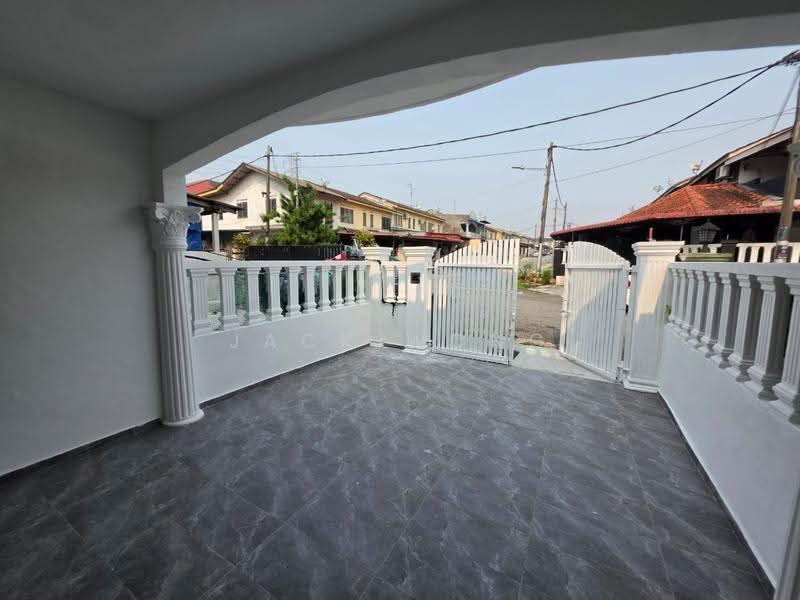 Rumah Teres 2-Tingkat untuk Dijual di Taman Kota Masai (Pasir Gudang) - Jack Wong - Exterior - PropertyGuru.com.my