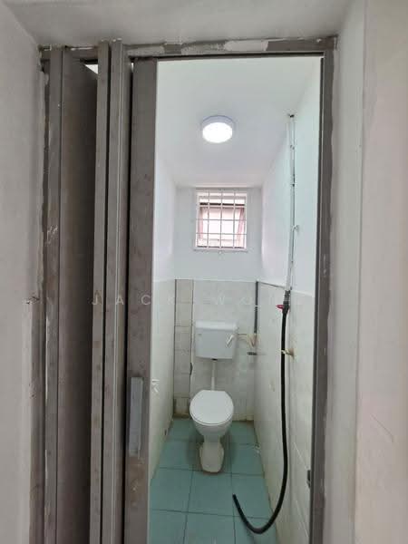 Rumah Teres 2-Tingkat untuk Dijual di Taman Kota Masai (Pasir Gudang) - Jack Wong - Bathroom - PropertyGuru.com.my