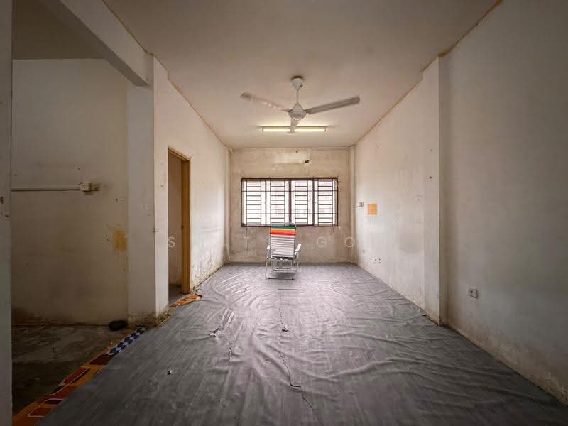 Flat for Sale at Taman Tampoi Utama Flat - Smith Goh - Living Room - PropertyGuru.com.my