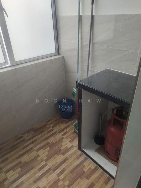 Pangsapuri untuk Disewa di Pangsapuri Suria 1 Batu Kawan - Boon Haw Ooi - Balcony - PropertyGuru.com.my