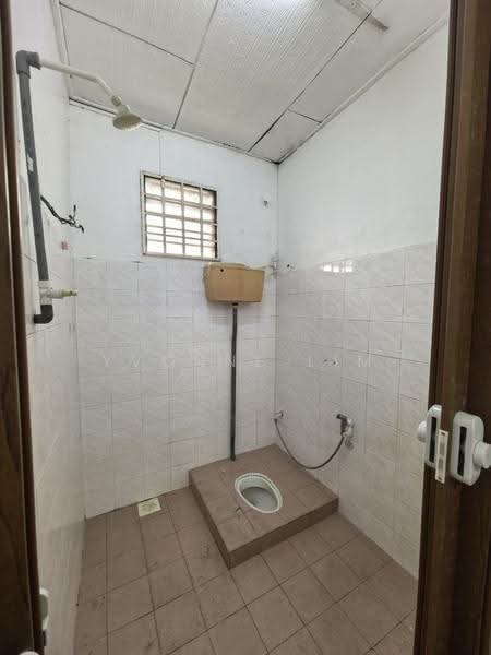 1-storey Terraced House for Sale in Taman Sri Pulai Perdana (Skudai) - Yvonne Lim - Bathroom - PropertyGuru.com.my