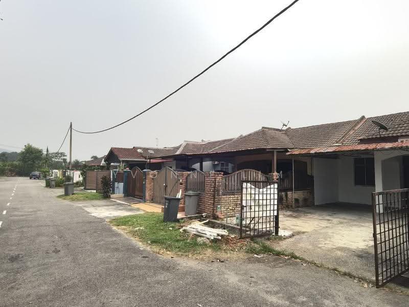 1-storey Terraced House for Sale in Taman Sri Pulai Perdana (Skudai) - Yvonne Lim - Exterior - PropertyGuru.com.my