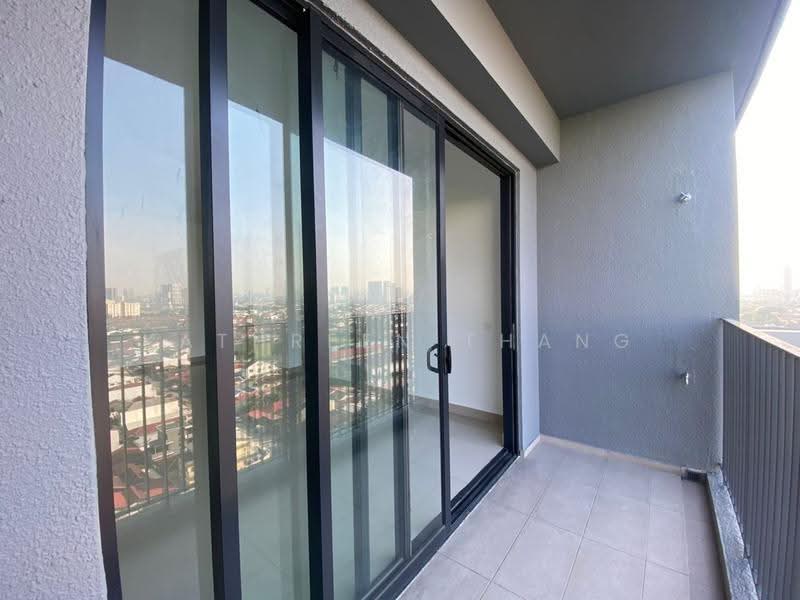Kediaman Servis untuk Disewa di Residensi Ava @ Kiara Bay - Kathreen Thang - Balcony - PropertyGuru.com.my