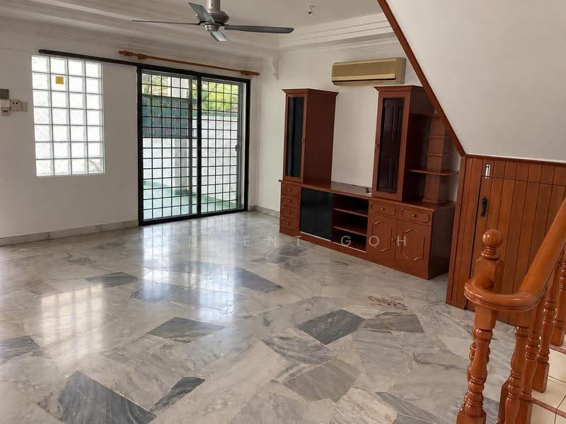 2.5-storey Terraced House for Sale in Taman Sri Bintang (Kepong) - Vincent Goh - Living Room - PropertyGuru.com.my