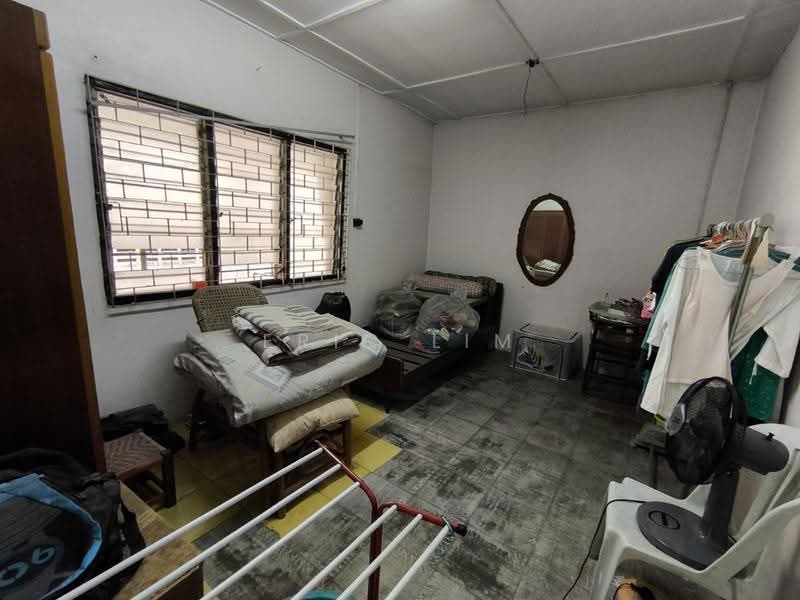 Rumah Banglo untuk Dijual di SS1 (Petaling Jaya) - Eric Lim - Bedroom - PropertyGuru.com.my