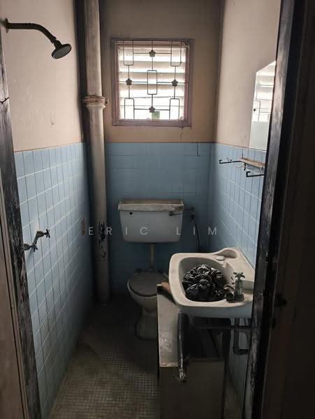 Rumah Banglo untuk Dijual di SS1 (Petaling Jaya) - Eric Lim - Bathroom - PropertyGuru.com.my