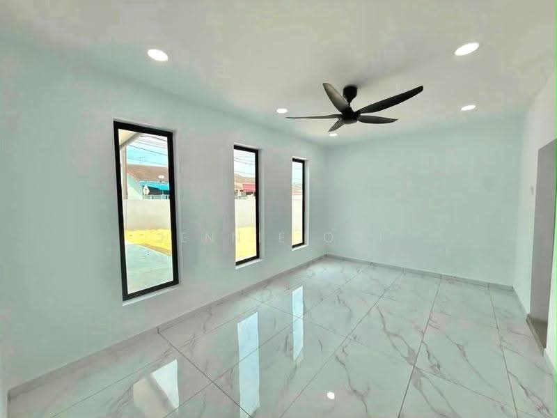 1-storey Terraced House for Sale in Taman Puteri Wangsa (Ulu Tiram) - Jennie Ooi - Living Room - PropertyGuru.com.my