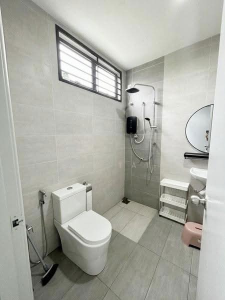 2-storey Terraced House for Sale in Taman Sutera Utama (Skudai) - Yik Tat - Bathroom - PropertyGuru.com.my