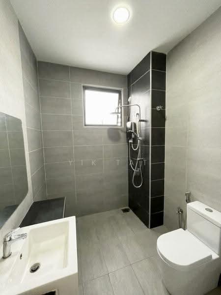 2-storey Terraced House for Sale in Taman Sutera Utama (Skudai) - Yik Tat - Bathroom - PropertyGuru.com.my