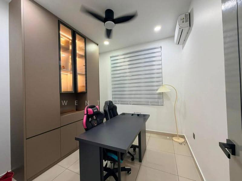 Rumah Teres 2-Tingkat untuk Dijual di Mutiara Rini (Skudai) - Wenting Lee - Study - PropertyGuru.com.my