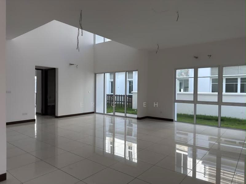 Rumah Berkembar untuk Dijual di Setia Eco Park (Setia Alam) - Eric Teh - Living Room - PropertyGuru.com.my