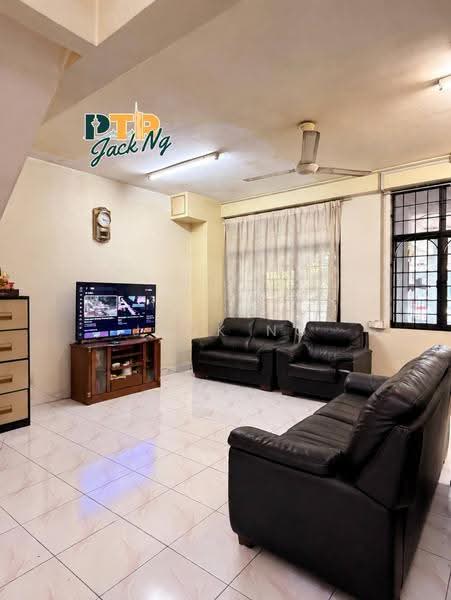 2-storey Terraced House for Sale in Taman Samagagah (Permatang Pauh) - Jack Ng - Living Room - PropertyGuru.com.my