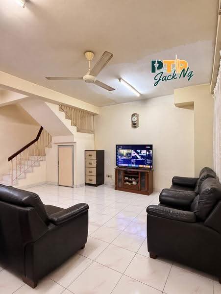2-storey Terraced House for Sale in Taman Samagagah (Permatang Pauh) - Jack Ng - Living Room - PropertyGuru.com.my